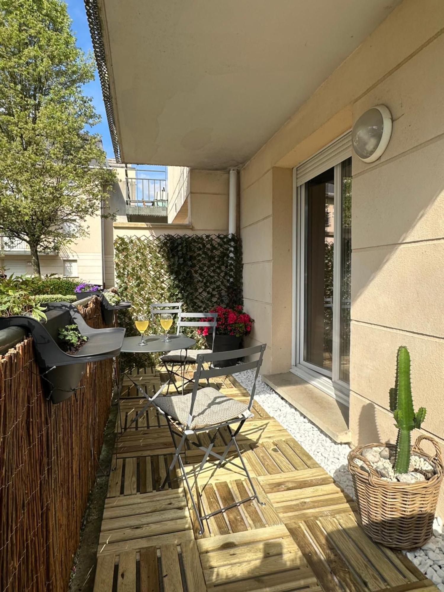 Appartement Entierement Renove Roye  Exterior photo